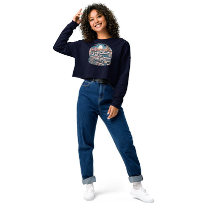 Travel Lover Women's Cropped Sweatshirt